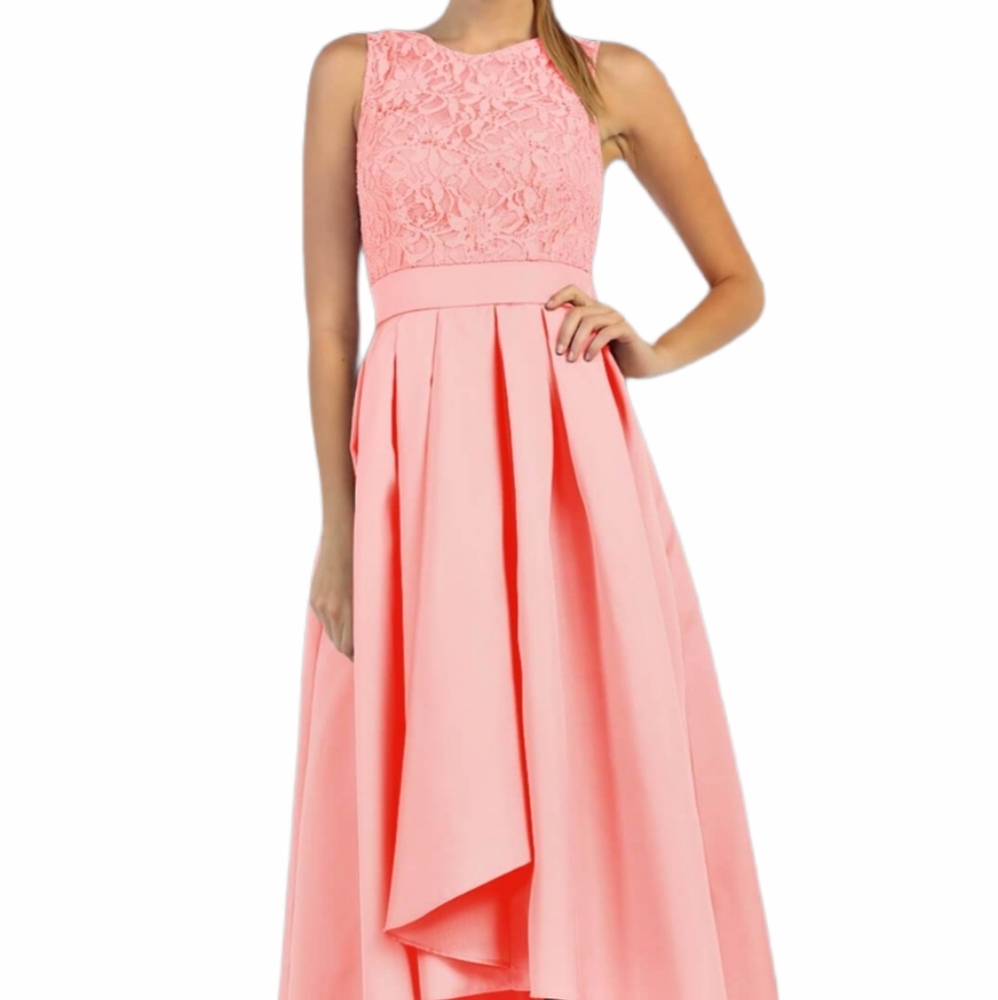 NWT Beautiful May Queen  High and low gown